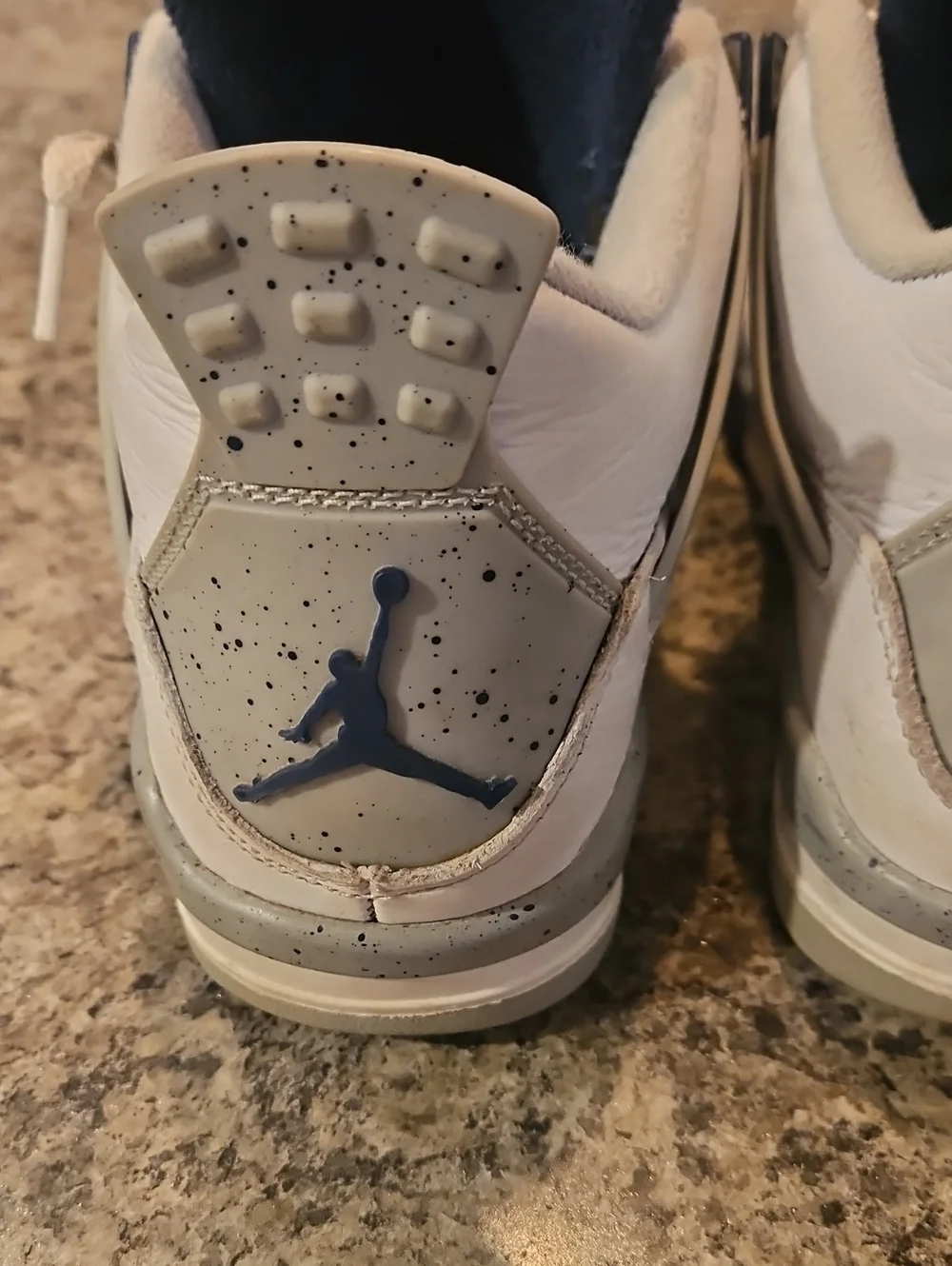 Nike Air Jordan 4 Retro Sneakers Size 6, ECU